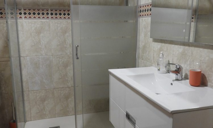 Квартира в Валенсии район Беникалап-Кампанар АР066. ванная